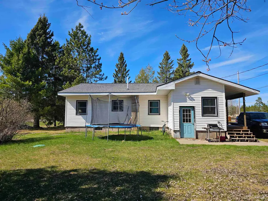 995 E State Highway M35, Gwinn, MI 49841 - #2