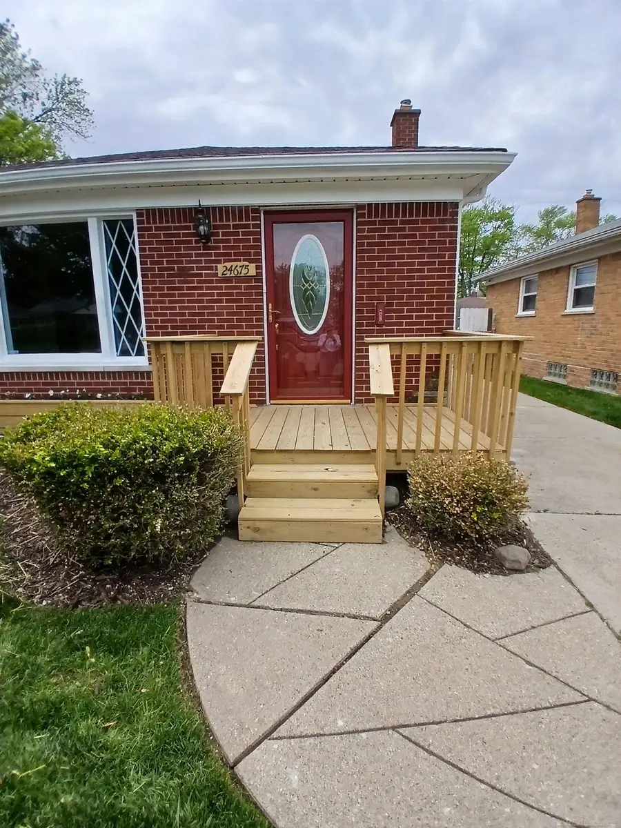 24675 Ridgecroft, Eastpointe, MI 48021 - #3