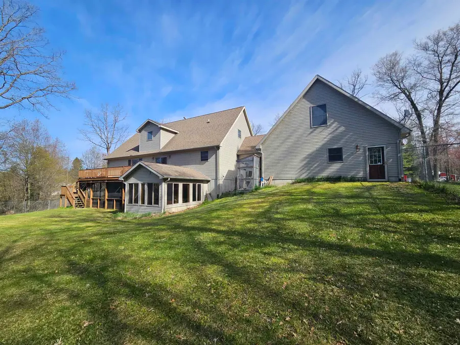 335 Pine, Harrison, MI 48625 - #2