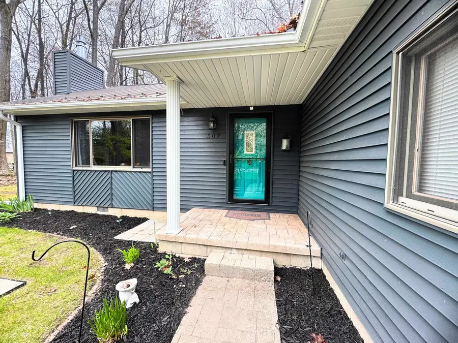 507 Chippewa, Prudenville, MI 48651 - #2