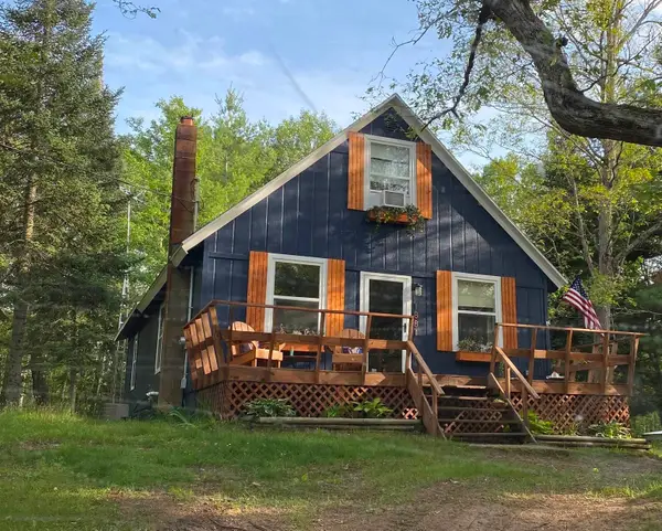 1881 W Haskell Lake, Harrison, MI 48625