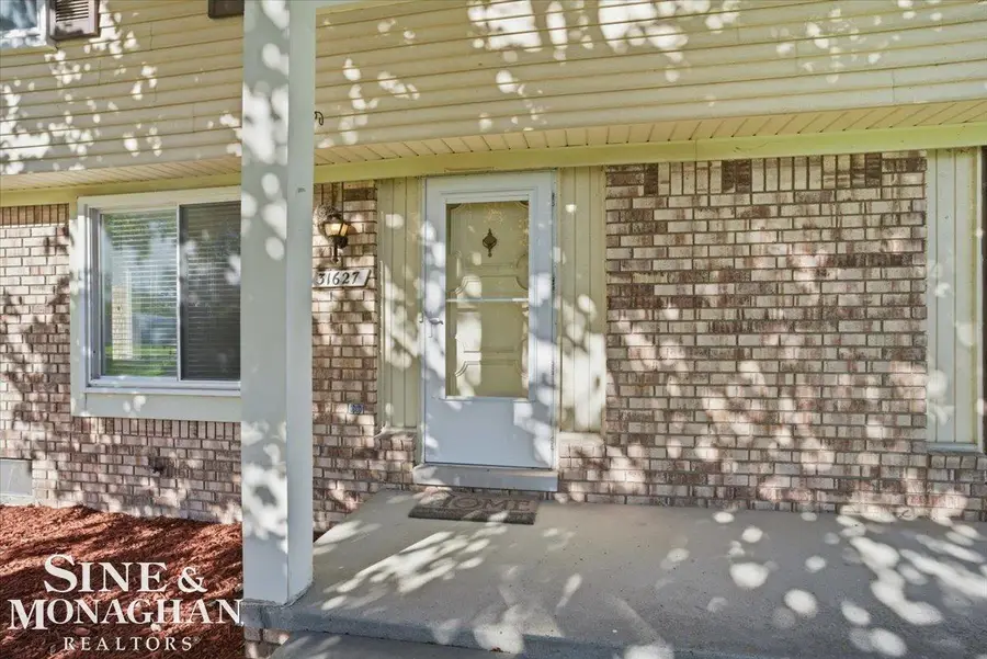 31627 Breezeway, New Baltimore, MI 48047 - #3
