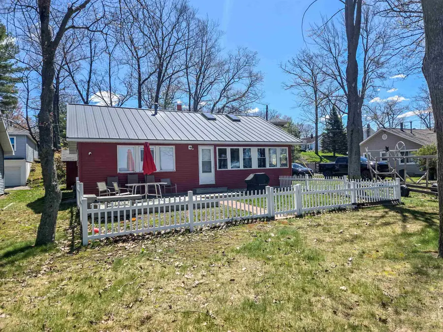 201 Hillside, Prudenville, MI 48651 - #2
