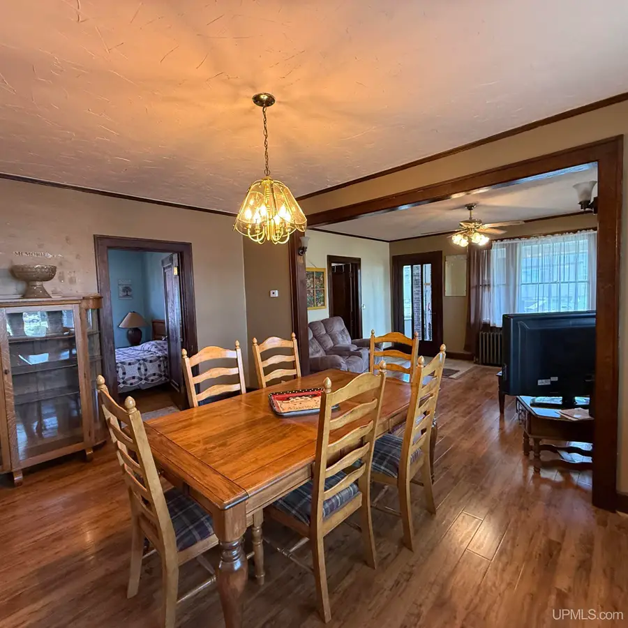 106 Iron, Hurley, WI 54534 - #3