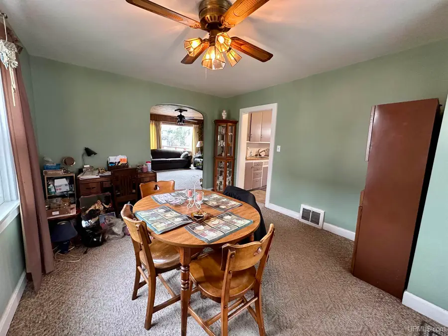 555 N 8th, Gladstone, MI 49837 - #3