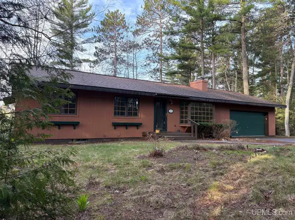 274 Riverside, Marquette, MI 49855