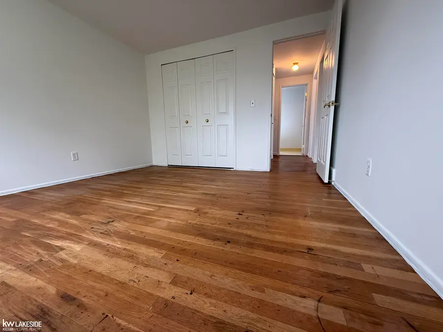 20016 N Great Oaks Circle, Clinton Township, MI 48036 - #3