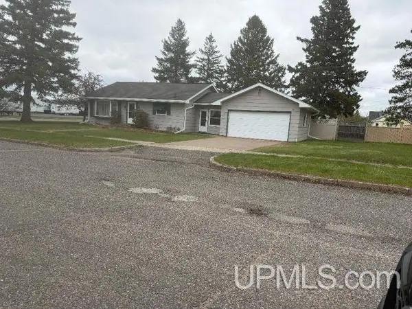 101 Beech, Kingsford, MI 49802