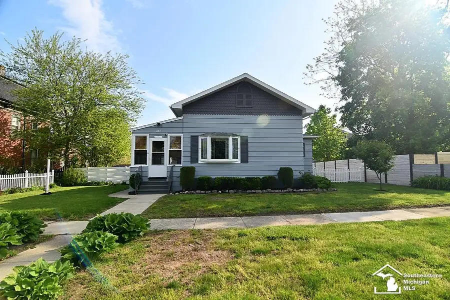 317 E 5th, Monroe, MI 48161 - #2