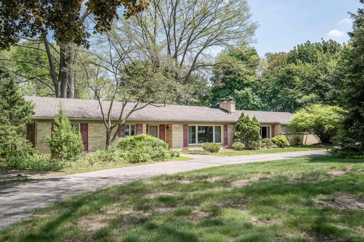 2800 Tewksbury, Troy, MI 48098 - #1