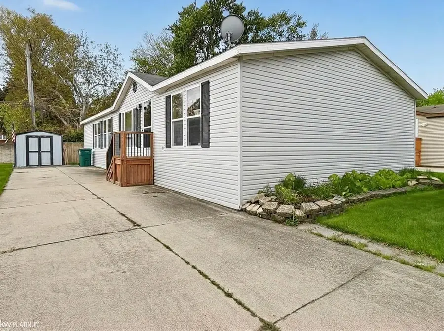 23344 Arlington, Clinton Township, MI 48036 - #2