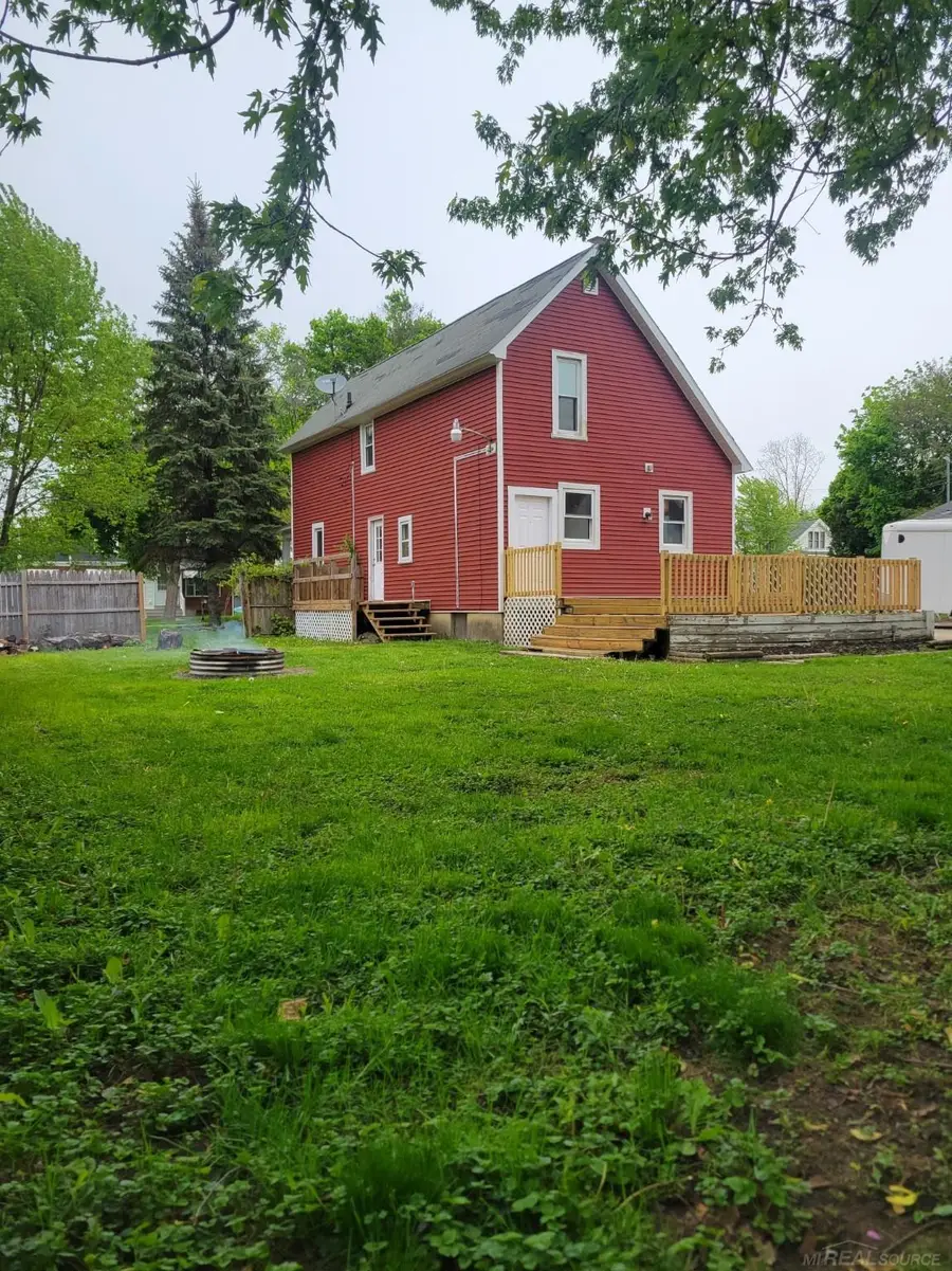 821 Fletcher, Owosso, MI 48867 - #2