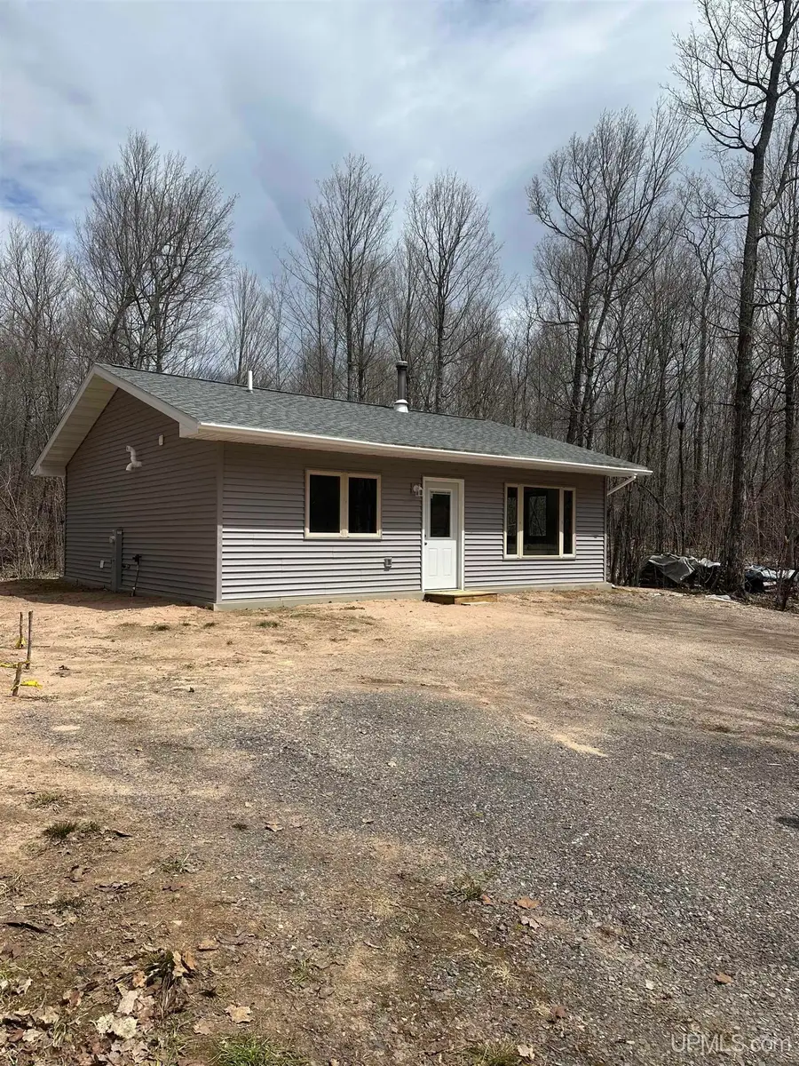 127 Olsen, Gwinn, MI 49841 - #3