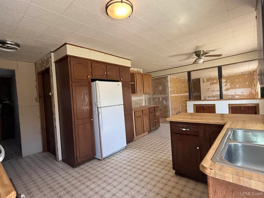 73 Allen, Iron River, MI 49935 - #3