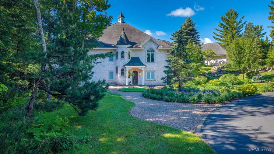 275 Forest Hills, Marquette, MI 49855 - #2