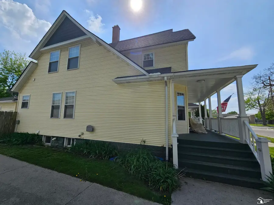 734 White, Port Huron, MI 48060 - #3