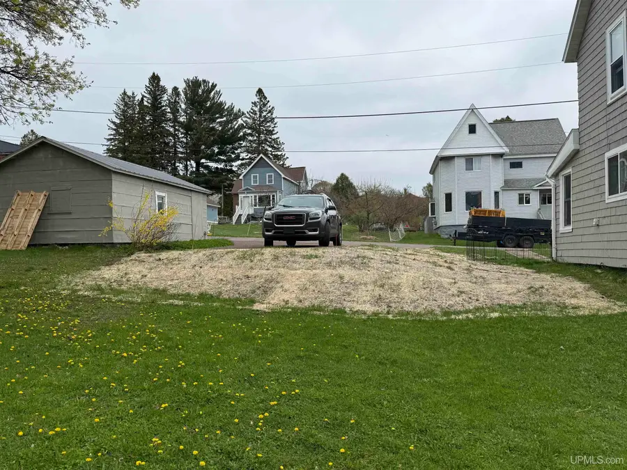 912 Third, Hancock, MI 49930 - #3