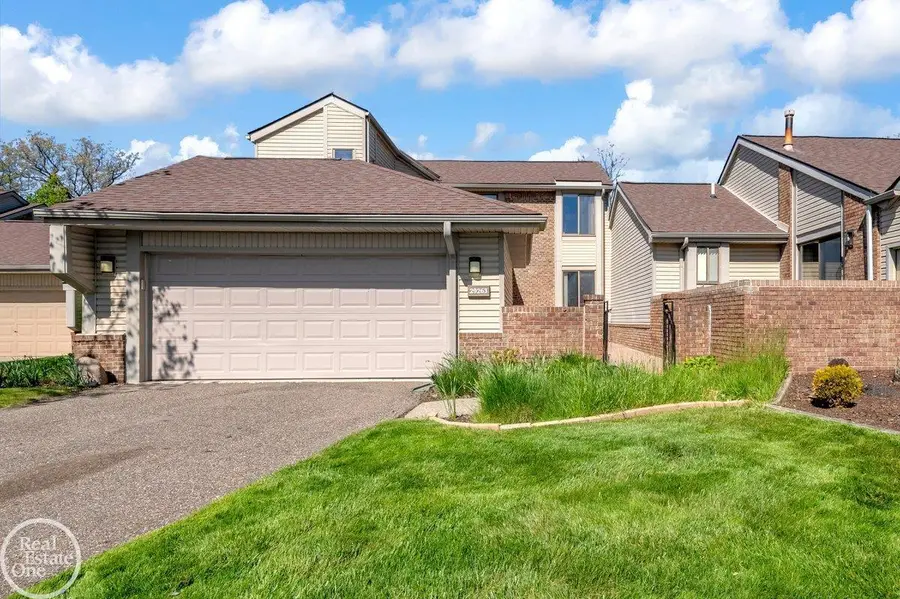 29263 W Chanticleer, Southfield, MI 48034 - #3