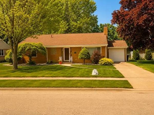 105 Birney, Essexville, MI 48732