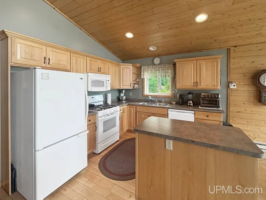 261 Federal Forest 16, Iron River, MI 49935 - #3