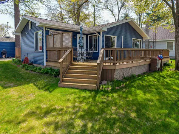 6599 Circle, Harrison, MI 48625