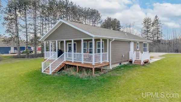 8166 N.3, Gladstone, MI 49837