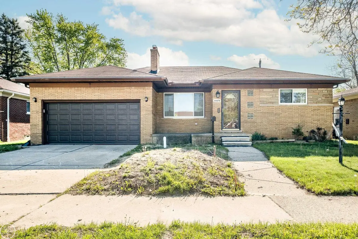 26670 Potomac, Center Line, MI 48015 - #1