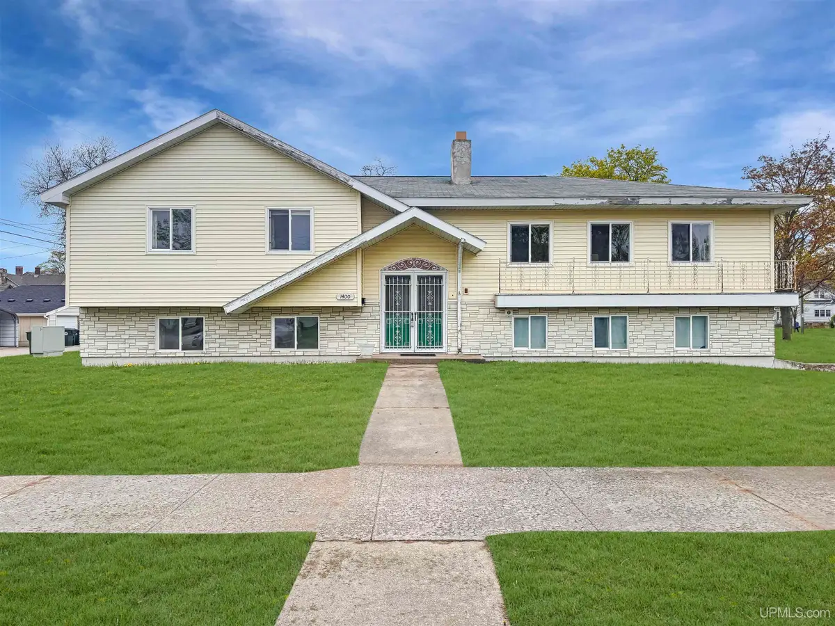 1400 S 3rd, Escanaba, MI 49829 - #1