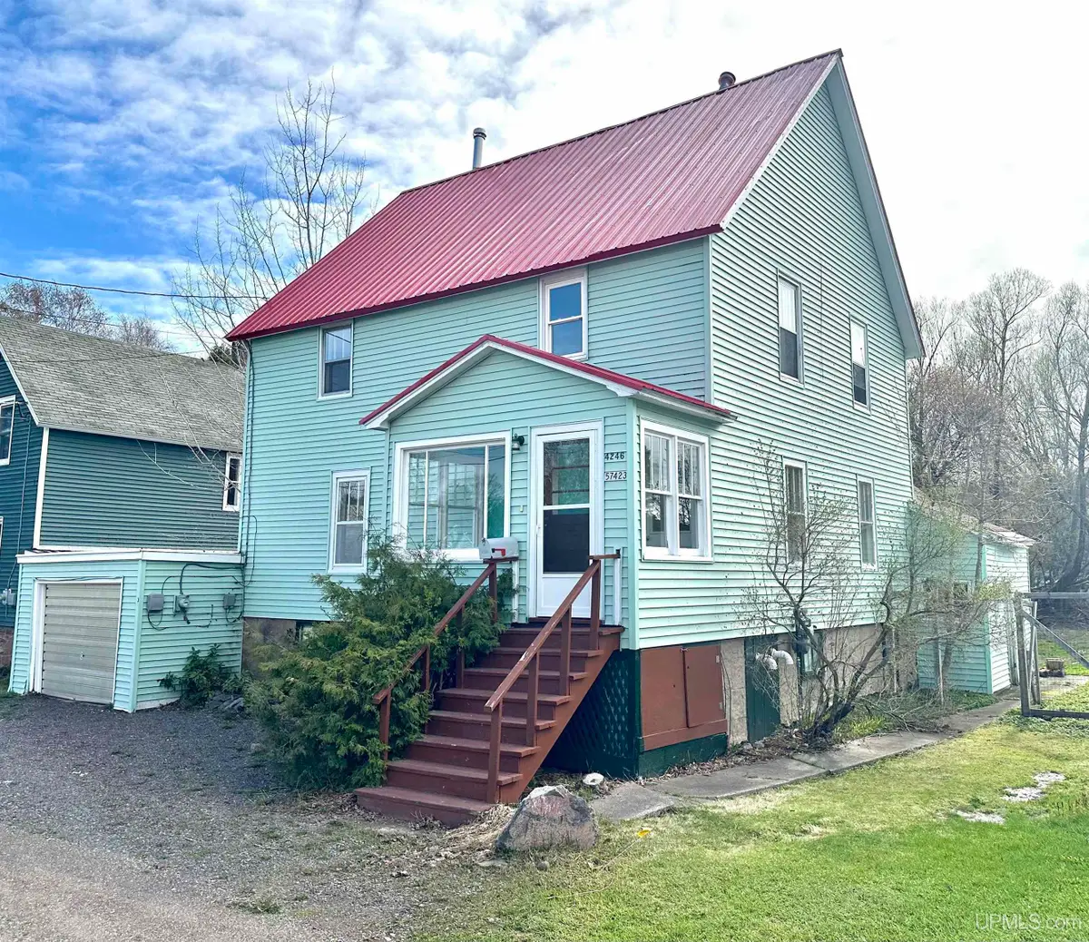 57423 10th, Calumet, MI 49913 - #1