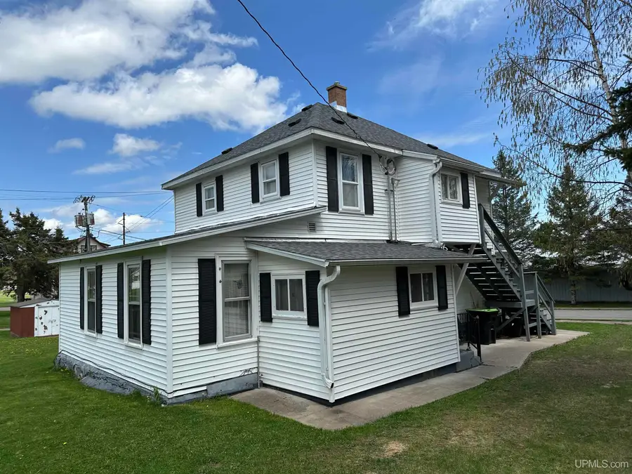209 W Railroad, Caspian, MI 49915 - #3