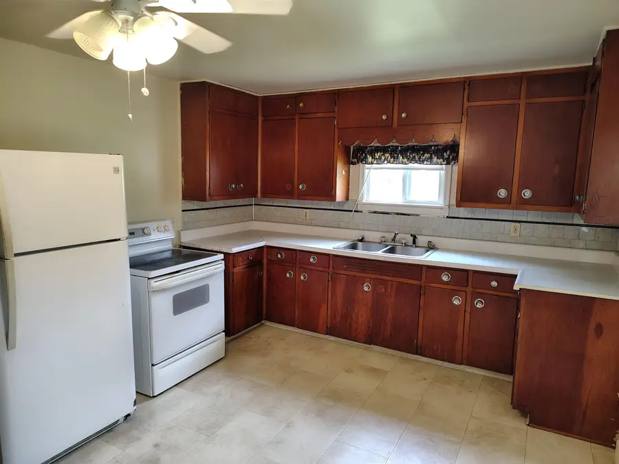 9485 Miller, Swartz Creek, MI 48473 - #3