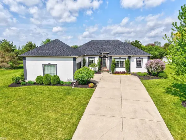 9484 Aspen View, Grand Blanc, MI 48439