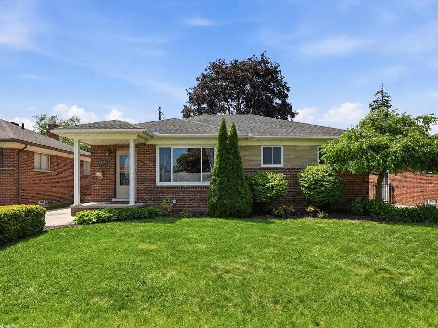 26301 San Rosa, Saint Clair Shores, MI 48081 - #2