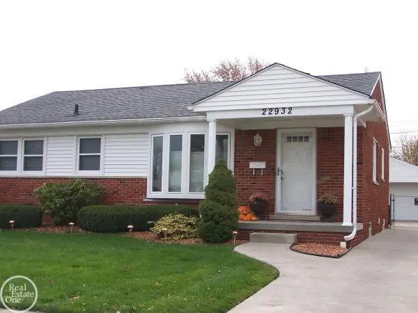 22932 Doremus, Saint Clair Shores, MI 48080