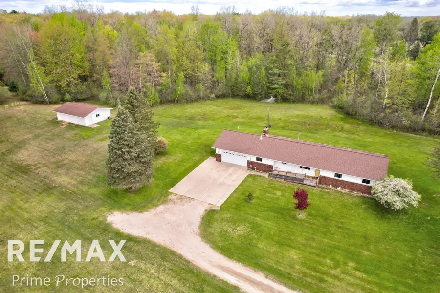 4301 Curtis, Birch Run, MI 48415 - #2
