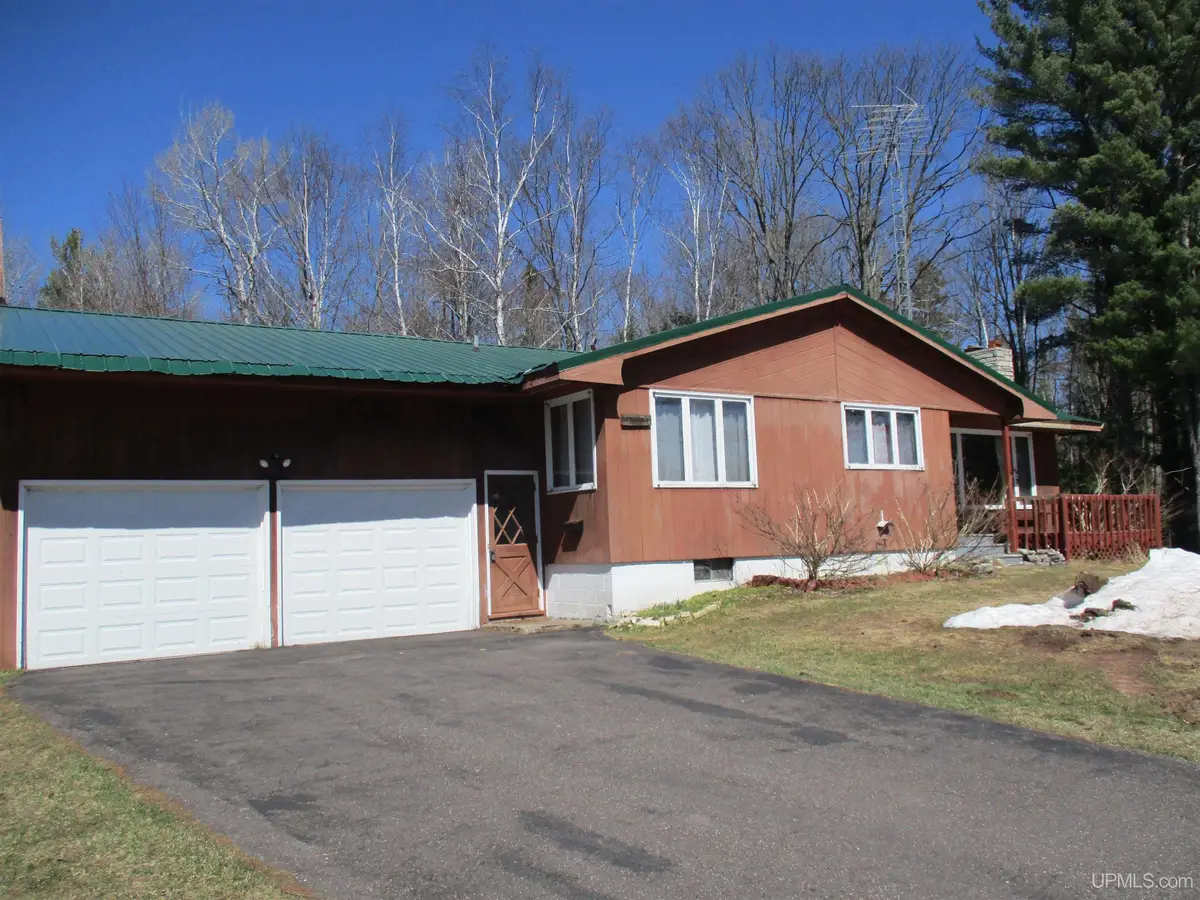 10112 M38, Greenland, MI 49929 - #1