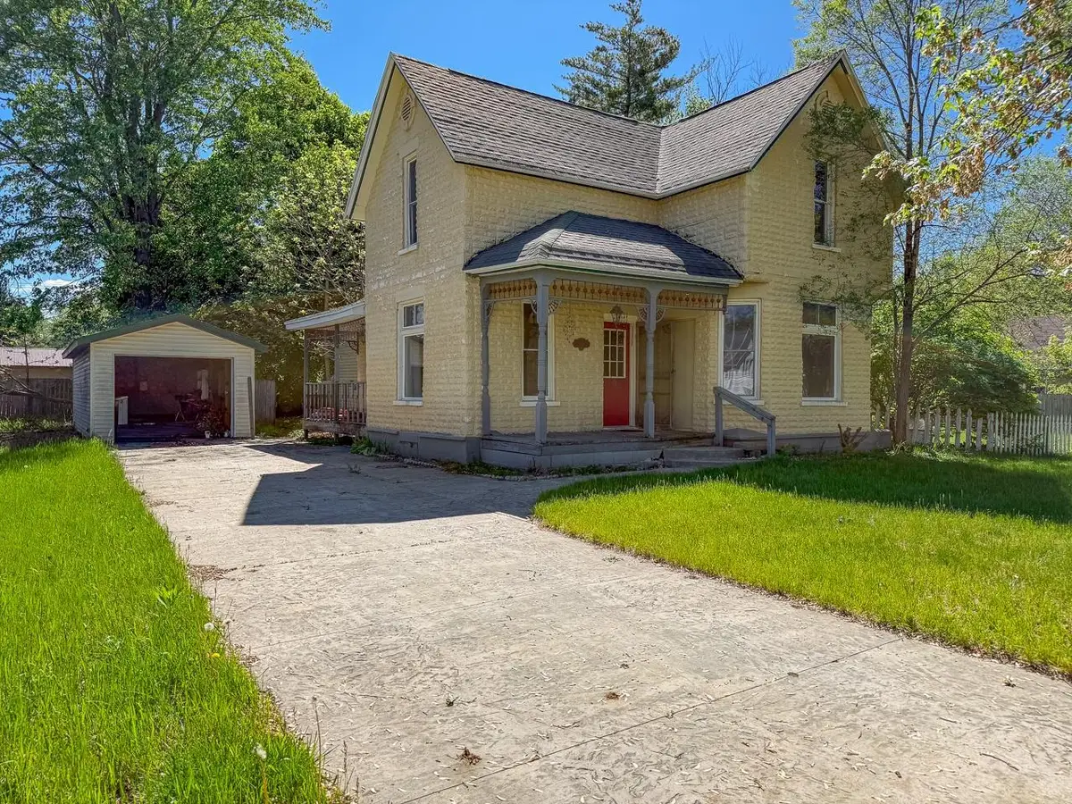 207 W Washington, Coleman, MI 48618 - #1