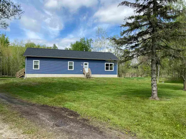3929 Sheridan, Emmett, MI 48022
