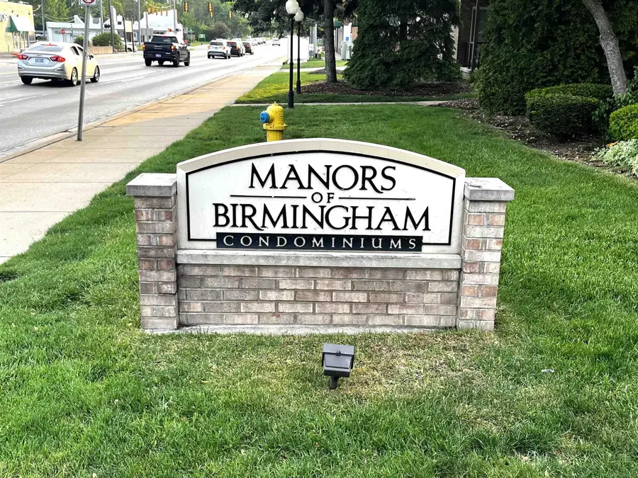 1721 E 14 Mile Unit C, Birmingham, MI 48009 - #2