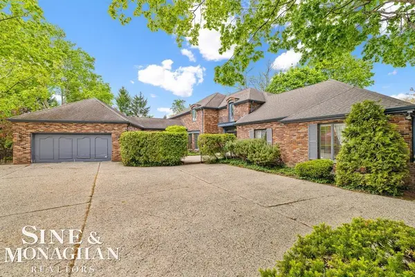 19 Stratton, Grosse Pointe Shores, MI 48236