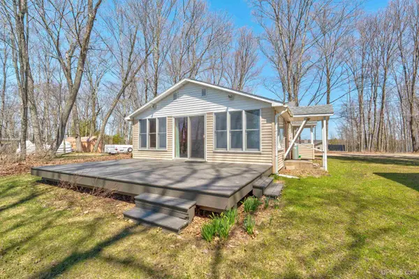17751 Long Point, Germfask, MI 49836