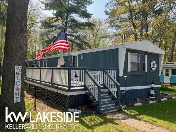 5871 Port Austin, Caseville, MI 48725