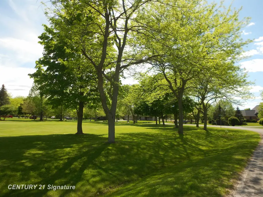 N Sunningdale, Saginaw, MI 48604 - #3