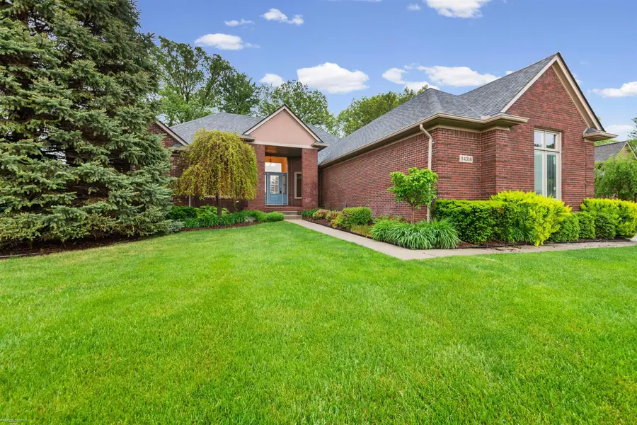 54316 Black Cherry, Shelby, MI 48315 - #3