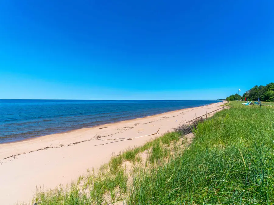 737 Lakewood, Marquette, MI 49855 - #2