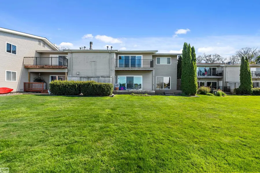 4960 Lake Point, Waterford, MI 48329 - #3