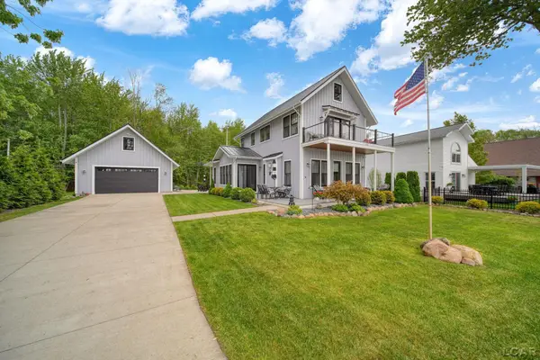 3493 Round Lake, Manitou Beach, MI 49253