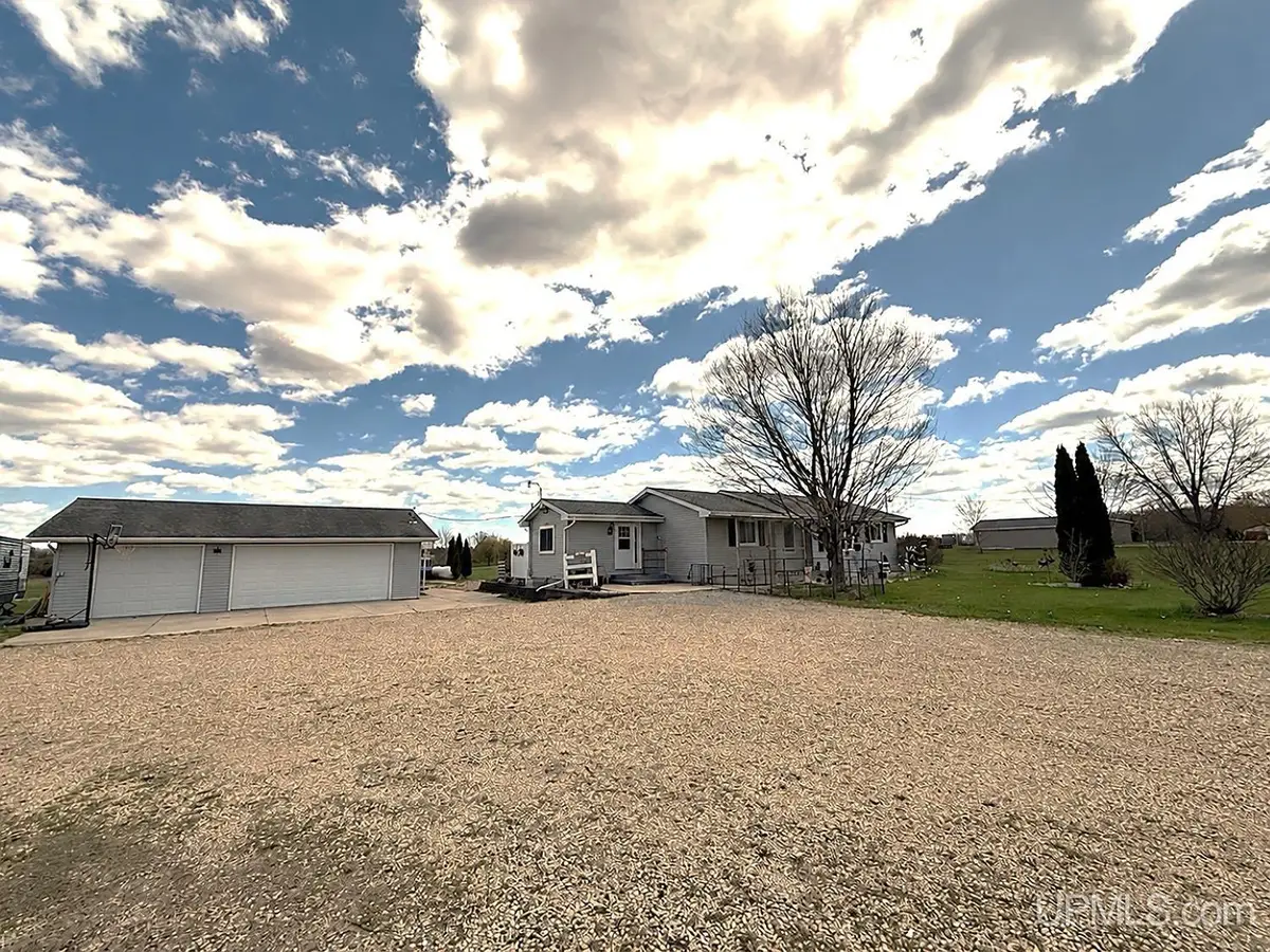 N7474 White Clover, Manawa, WI 54949 - #1