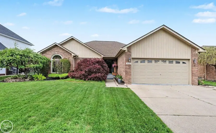 19319 Weathervane, Macomb, MI 48044 - #2