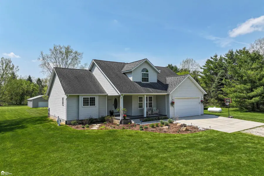 8866 Hough, Almont, MI 48003 - #2